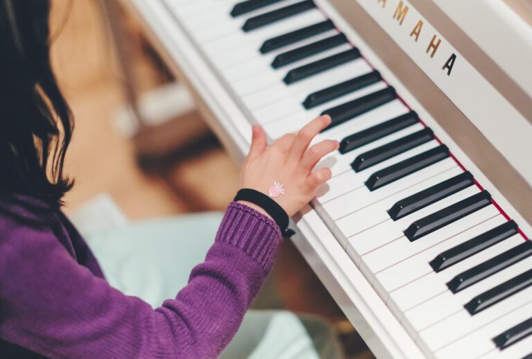 Master Your Instrument: Tailored Music Lessons for Every Skill Level