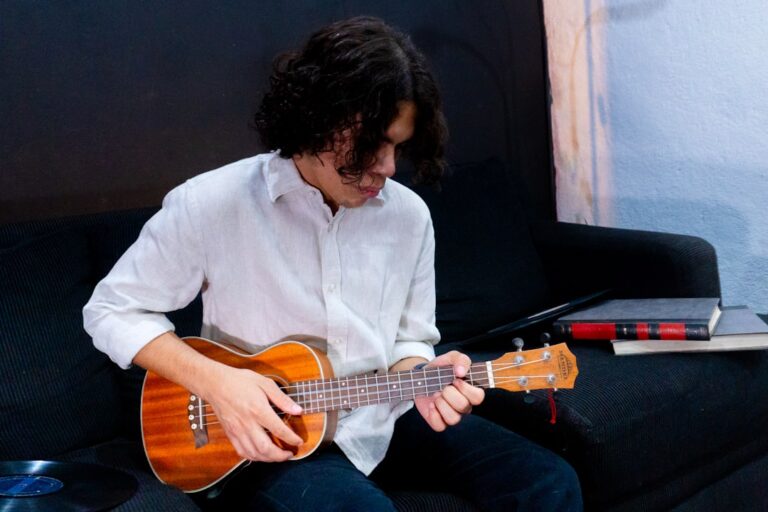 Join Our Community of Musicians and Grow Together at Harmony Curl